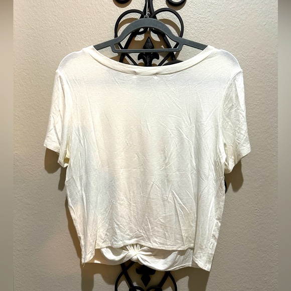 Juniors Front Tie Tshirt - Picture 2 of 4